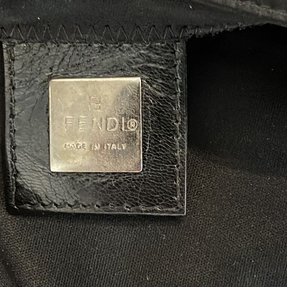 Fendi Black FF Logo Plate Baguette - Picture 5 of 7